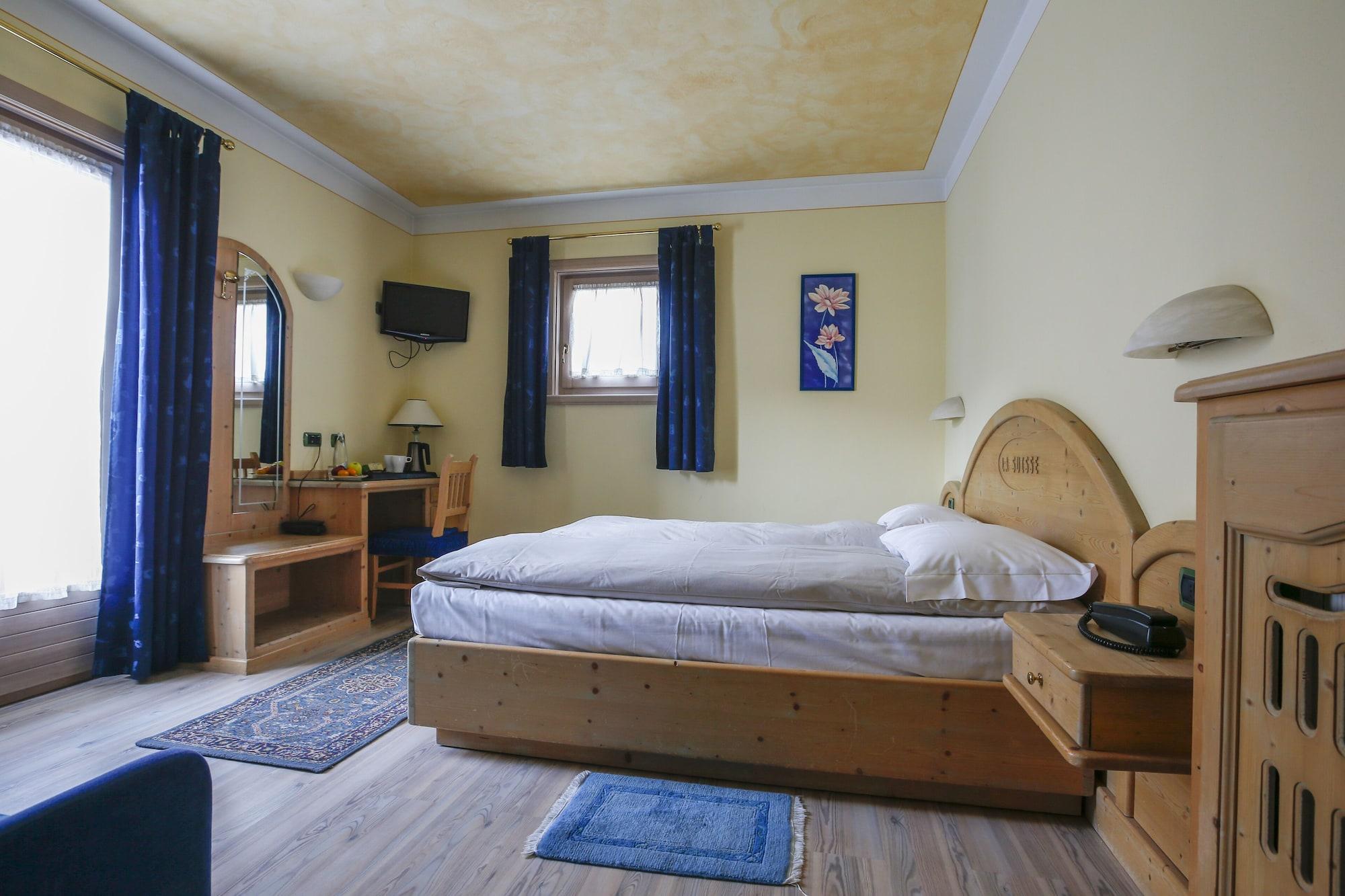 Hotel "La Suisse" ลีวินโญ ภายนอก รูปภาพ