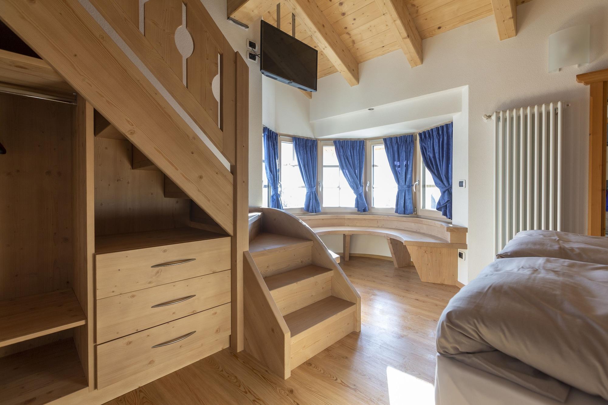 Hotel "La Suisse" ลีวินโญ ภายนอก รูปภาพ