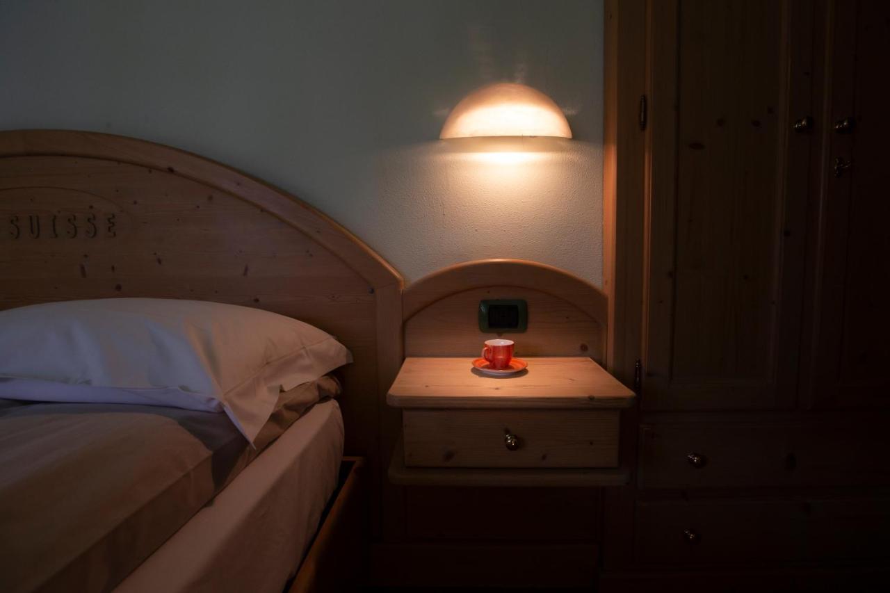 Hotel "La Suisse" ลีวินโญ ภายนอก รูปภาพ