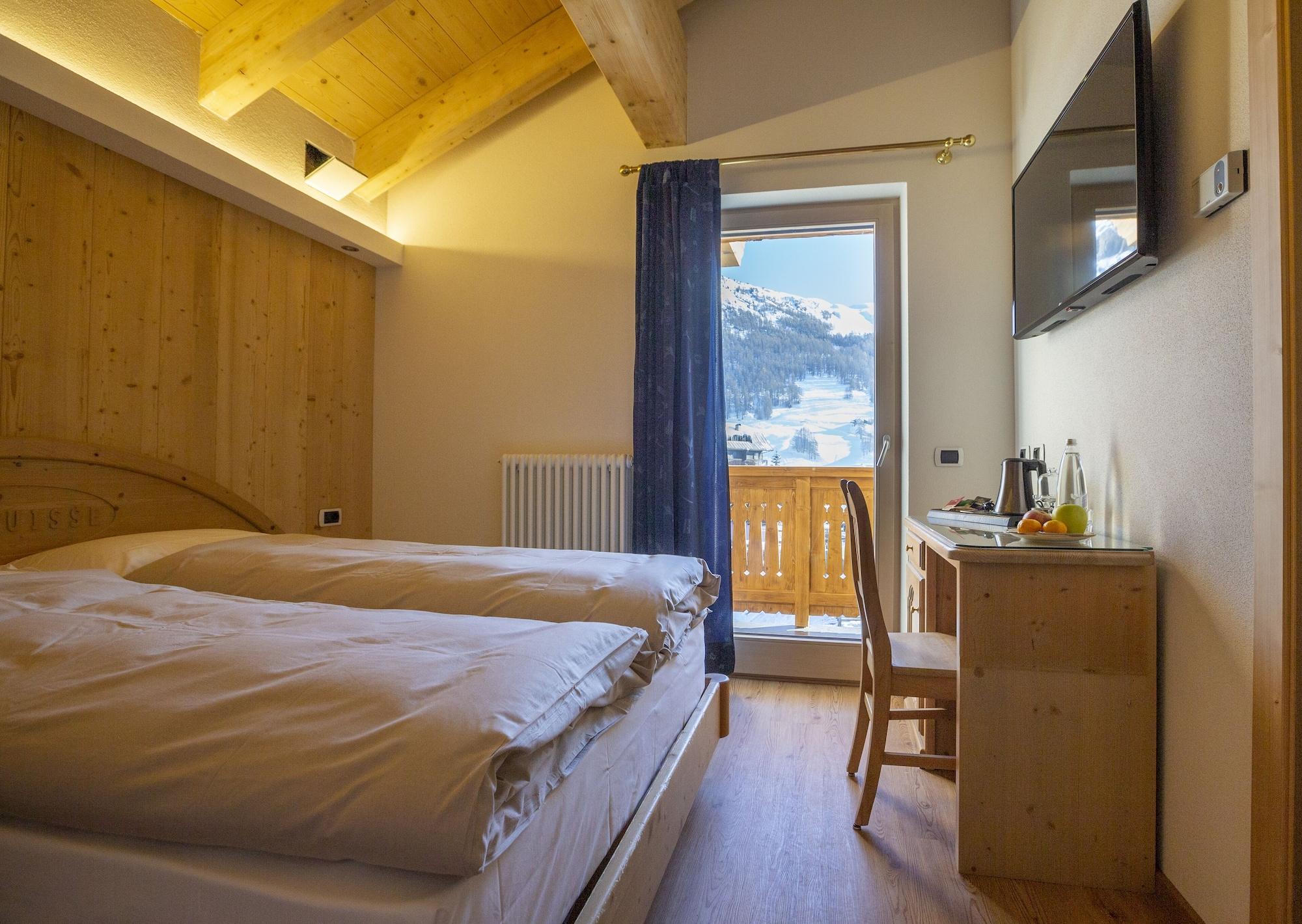 Hotel "La Suisse" ลีวินโญ ภายนอก รูปภาพ